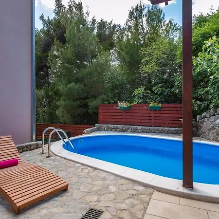 בית נופש Charmantes In Medici Mit Privatem Pool מימיצה