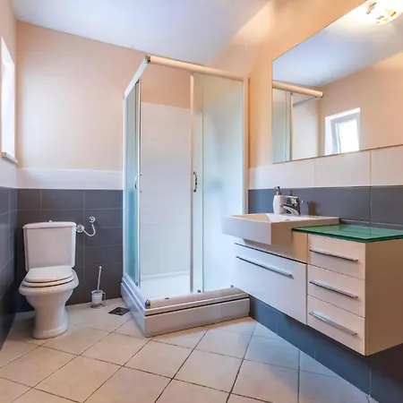 Charmantes In Medici Mit Privatem Pool Feriehus *