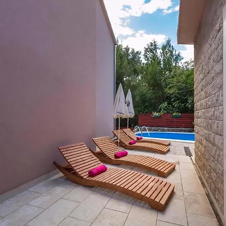 Feriehus Charmantes In Medici Mit Privatem Pool Mimice