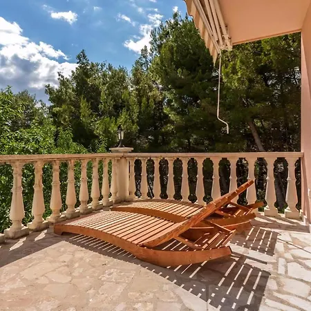 Feriehus Charmantes In Medici Mit Privatem Pool